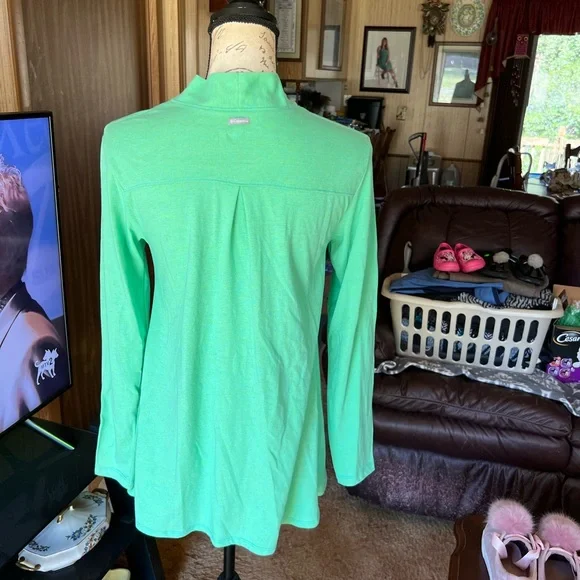 Woman’s Columbia green light cardigan - Picture 6 of 16